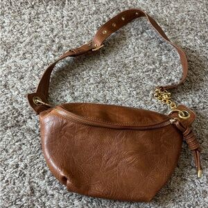 Chic Tan Crossbody Bag